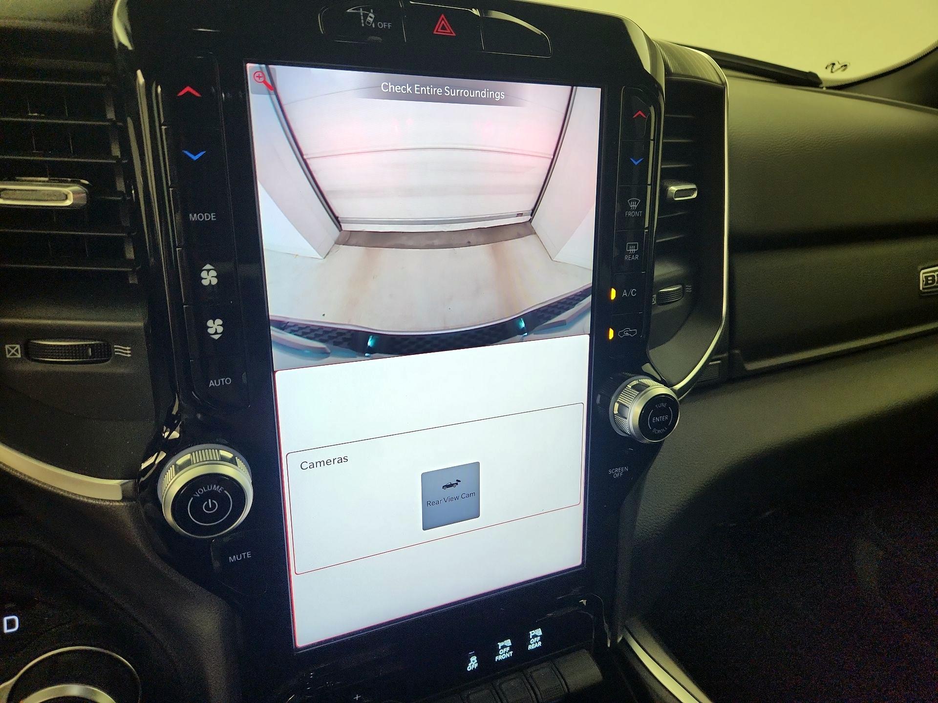 Thumbnail: 2025 RAM 1500 - 13