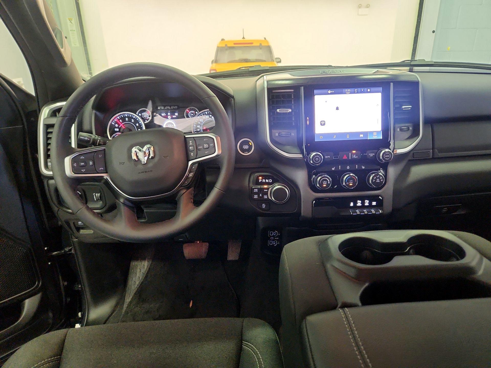 Thumbnail: 2025 RAM 1500 - 9