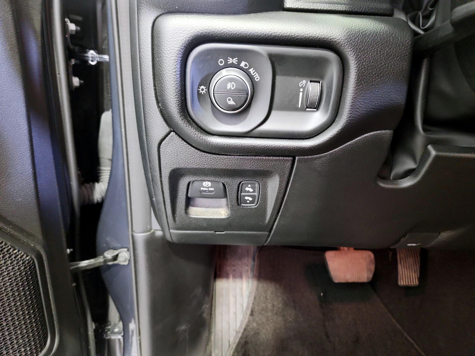 Thumbnail: 2025 RAM 1500 - 13