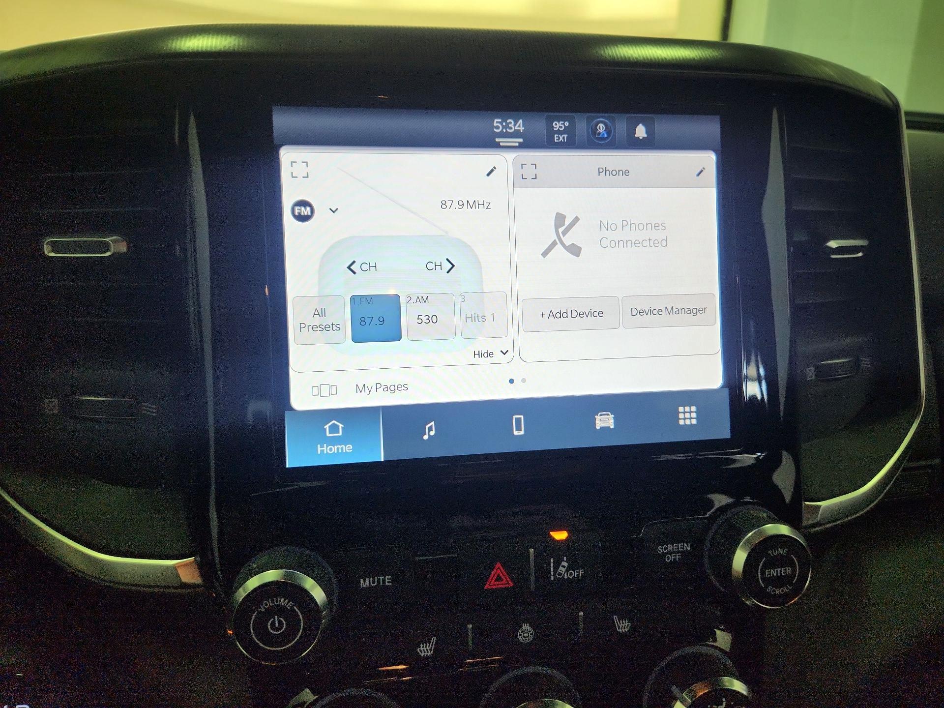 Thumbnail: 2025 RAM 1500 - 15