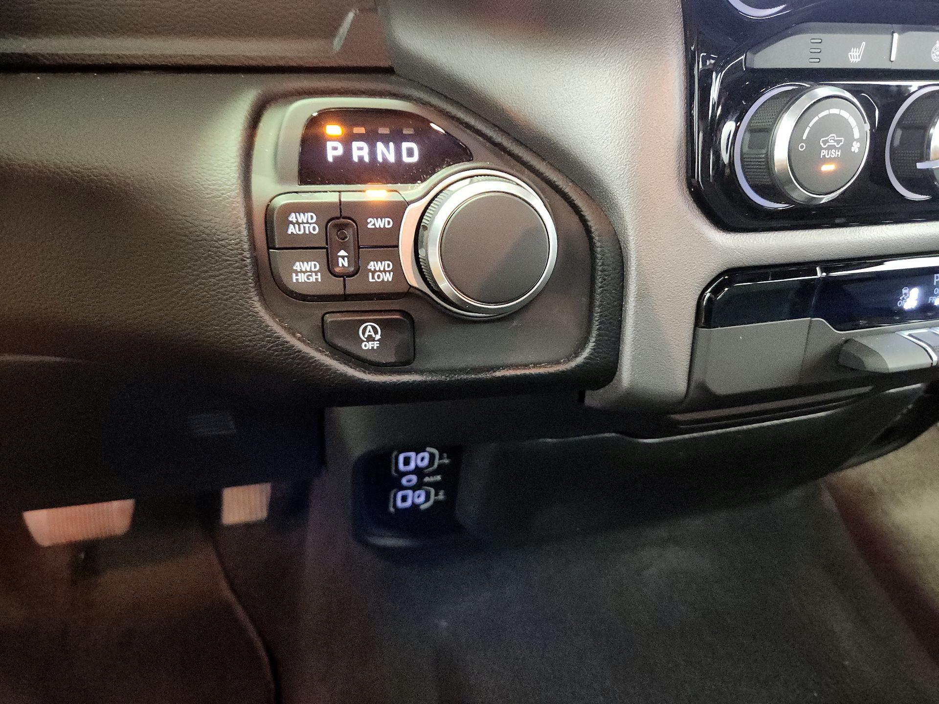 Thumbnail: 2025 RAM 1500 - 17