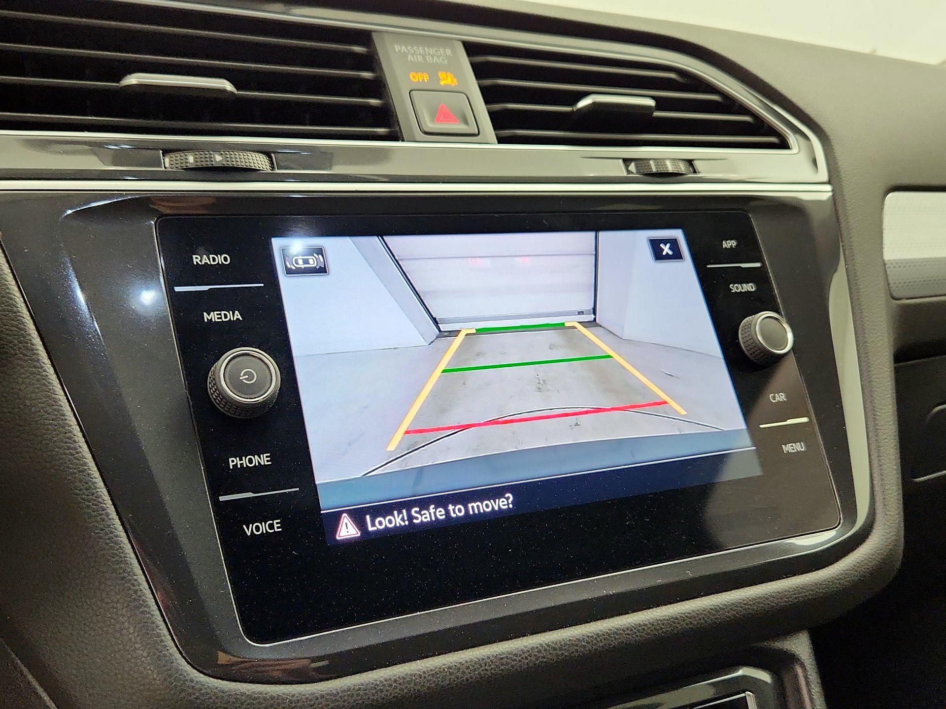 Thumbnail: 2024 Volkswagen Tiguan - 12