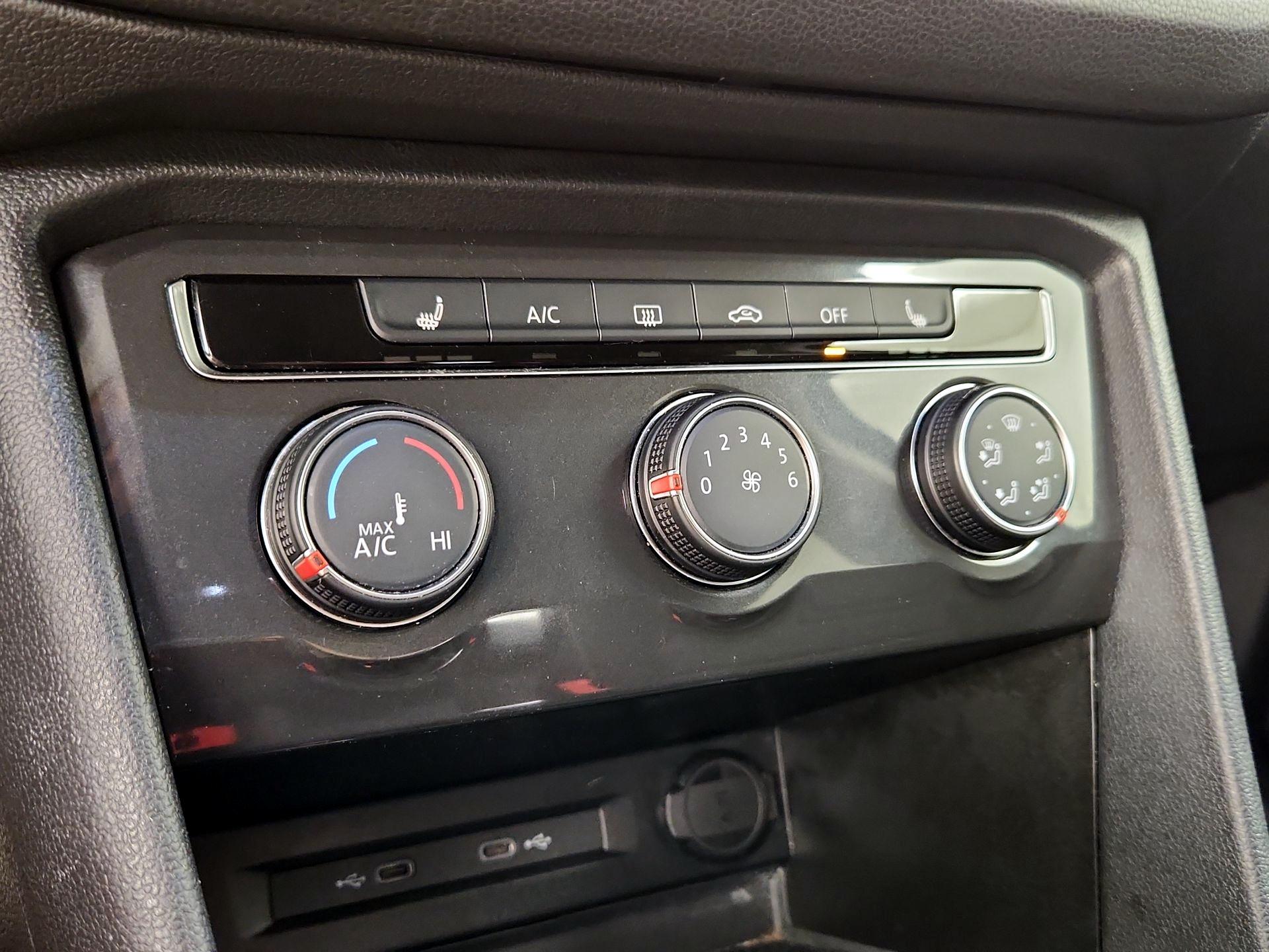 Thumbnail: 2024 Volkswagen Tiguan - 14