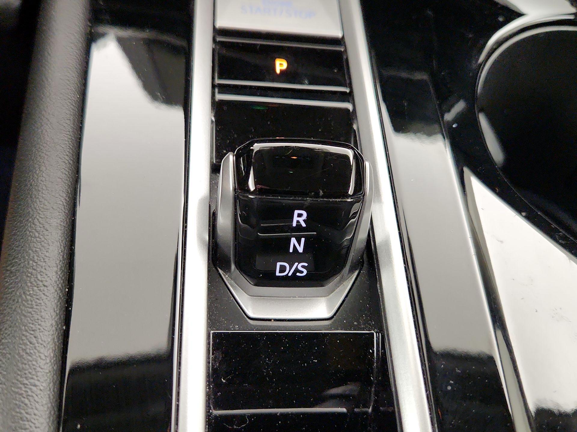 Thumbnail: 2024 Volkswagen Atlas - 15