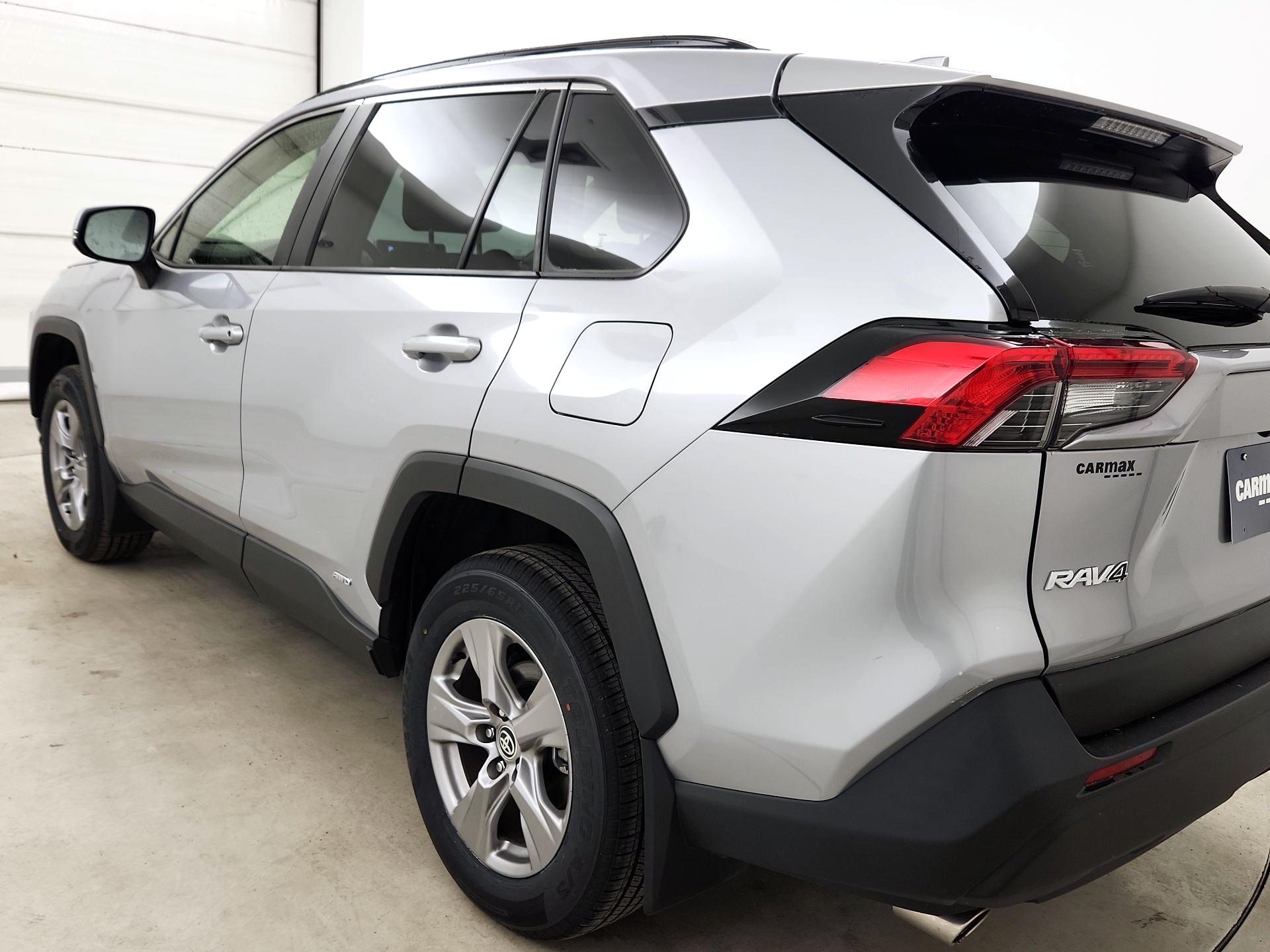 Thumbnail: 2023 Toyota RAV4 - 7