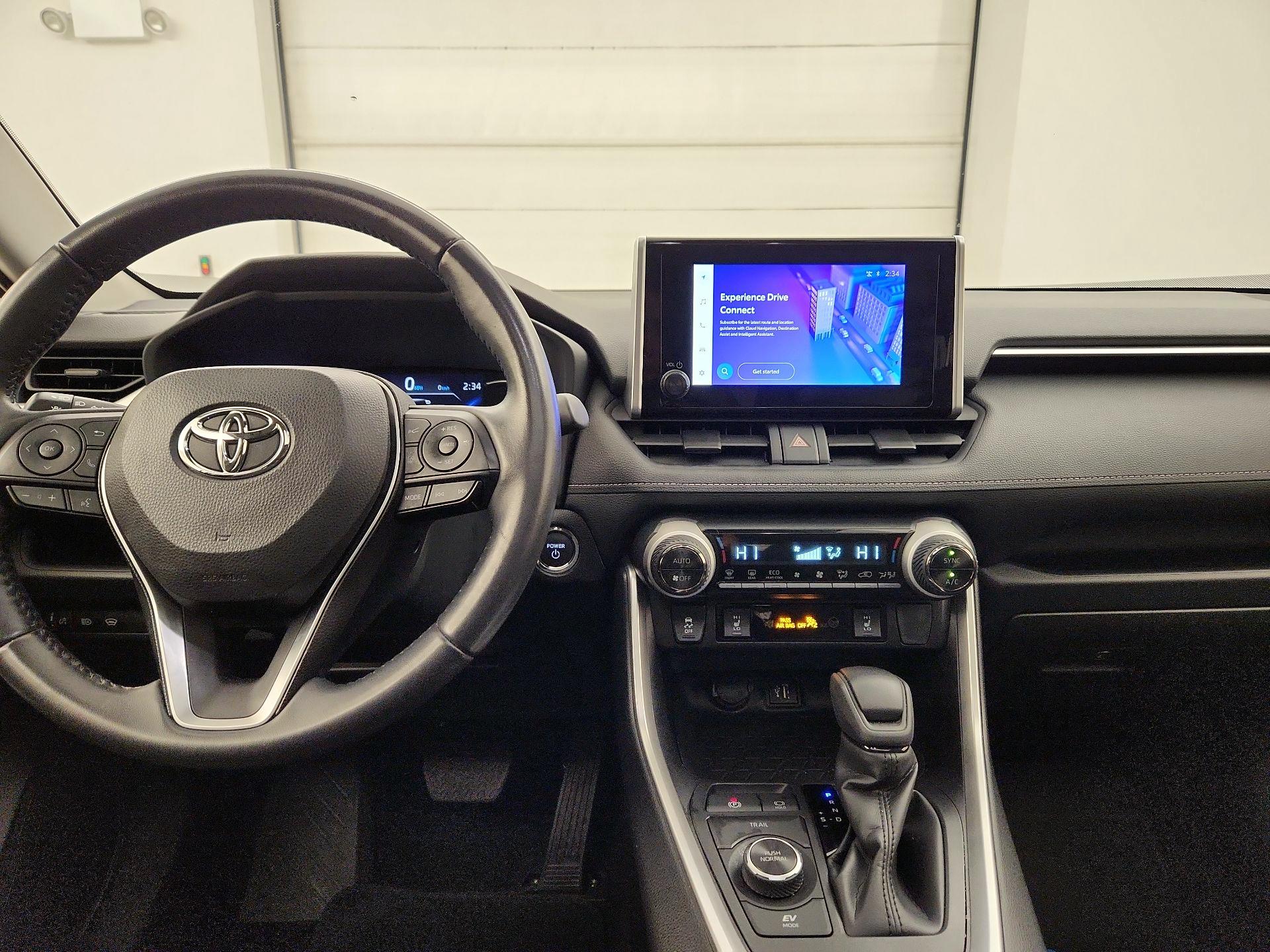 Thumbnail: 2023 Toyota RAV4 - 8