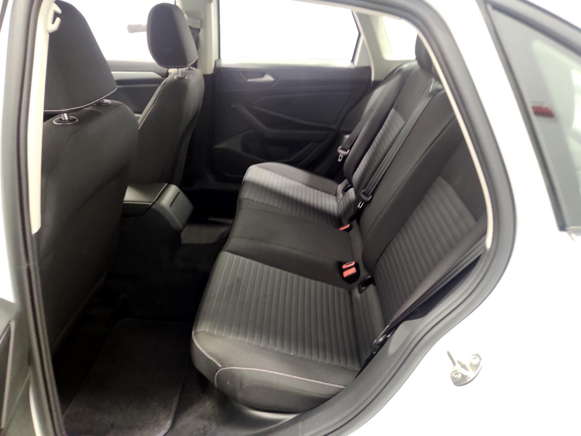 Thumbnail: 2025 Volkswagen Jetta - 19