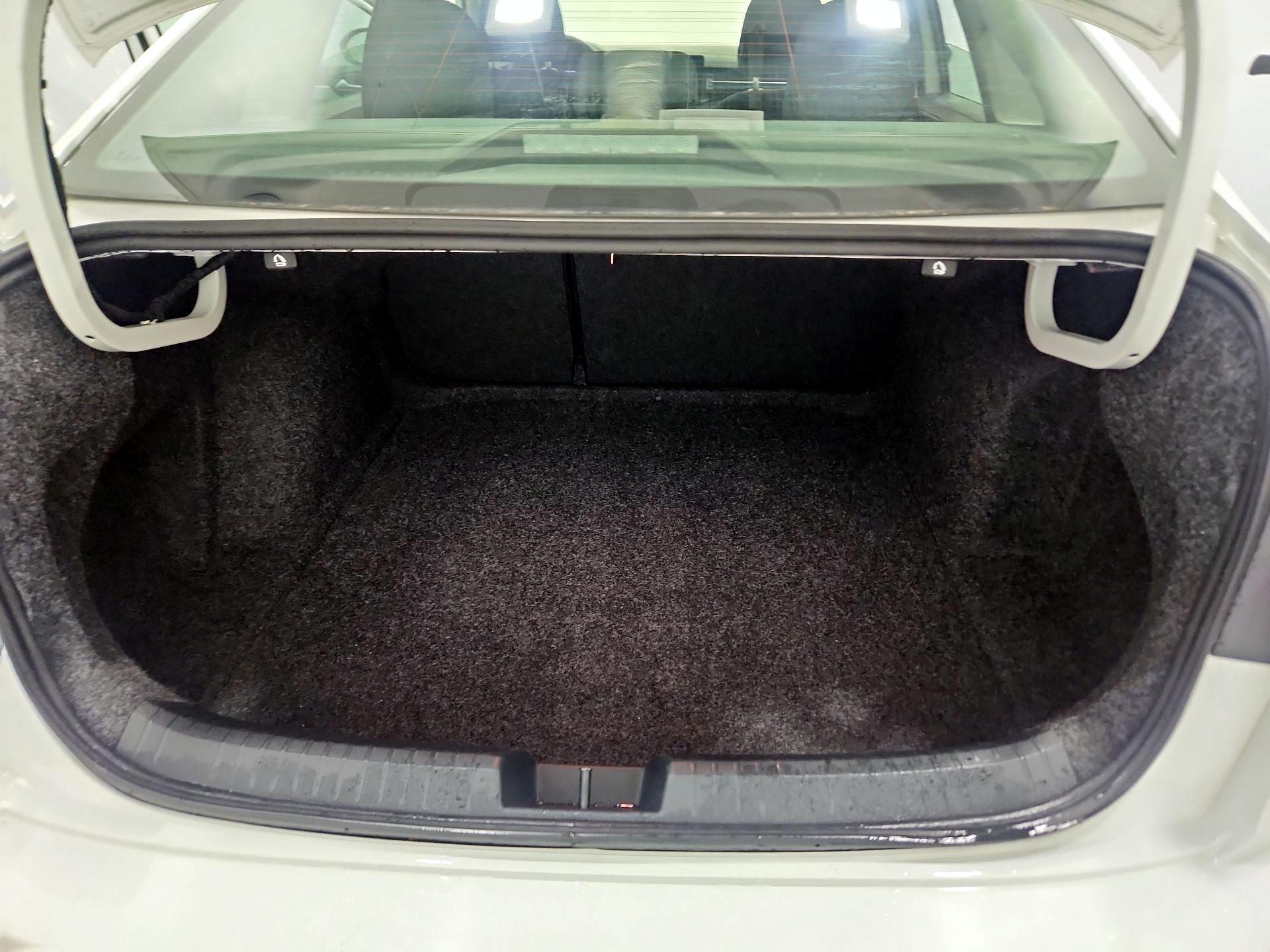 Thumbnail: 2025 Volkswagen Jetta - 20