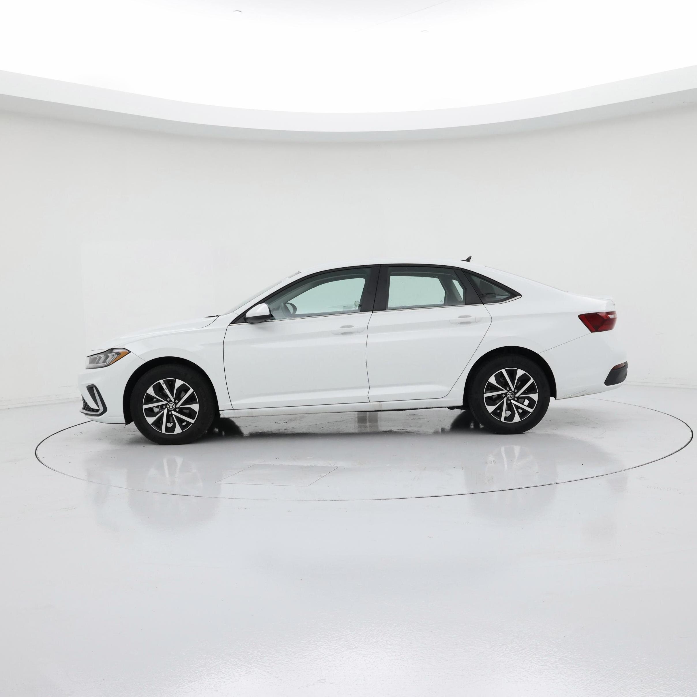 Thumbnail: 2025 Volkswagen Jetta - 3