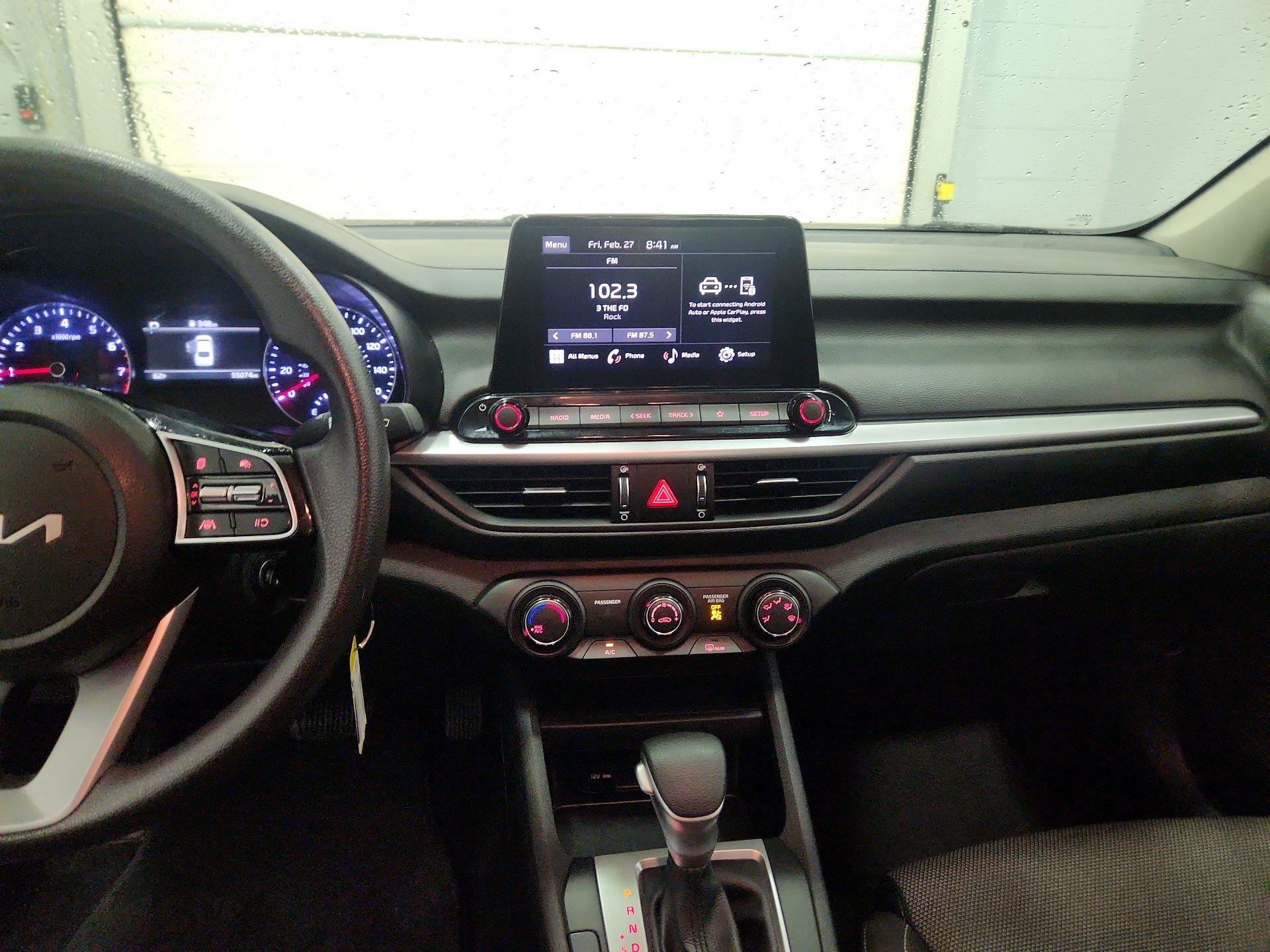 Thumbnail: 2024 Kia Forte - 9