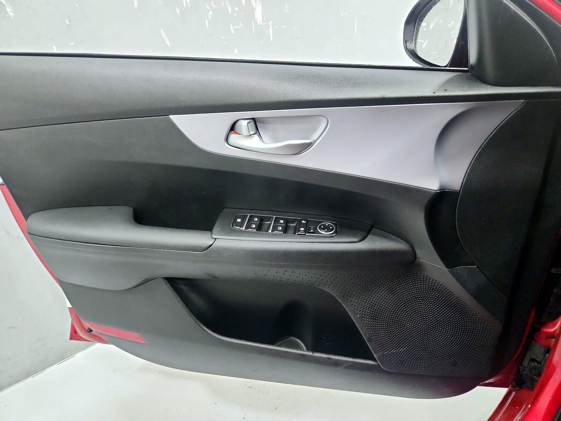 Thumbnail: 2024 Kia Forte - 12