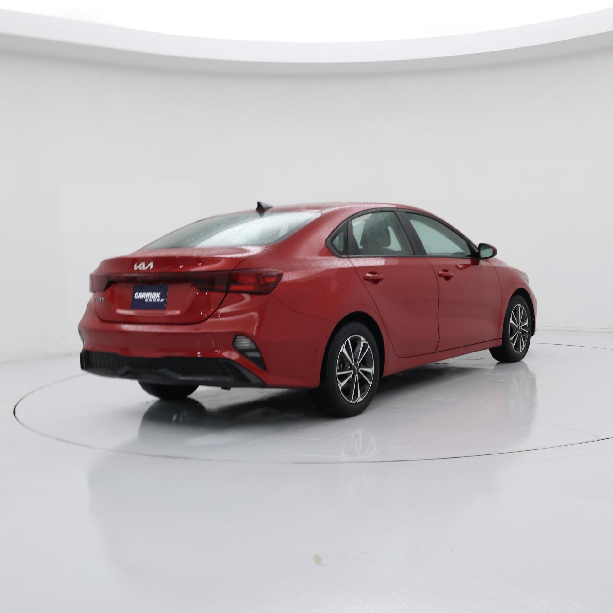 Thumbnail: 2024 Kia Forte - 8