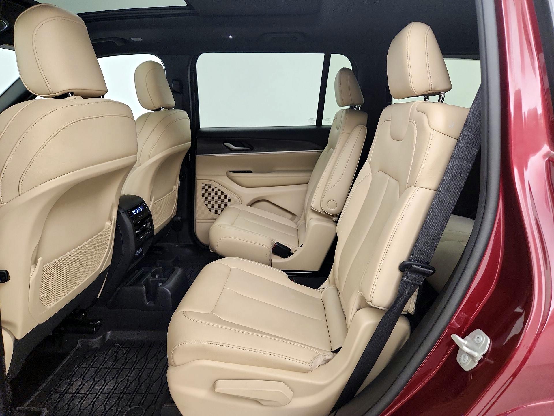 Thumbnail: 2024 Jeep Grand Cherokee L - 19