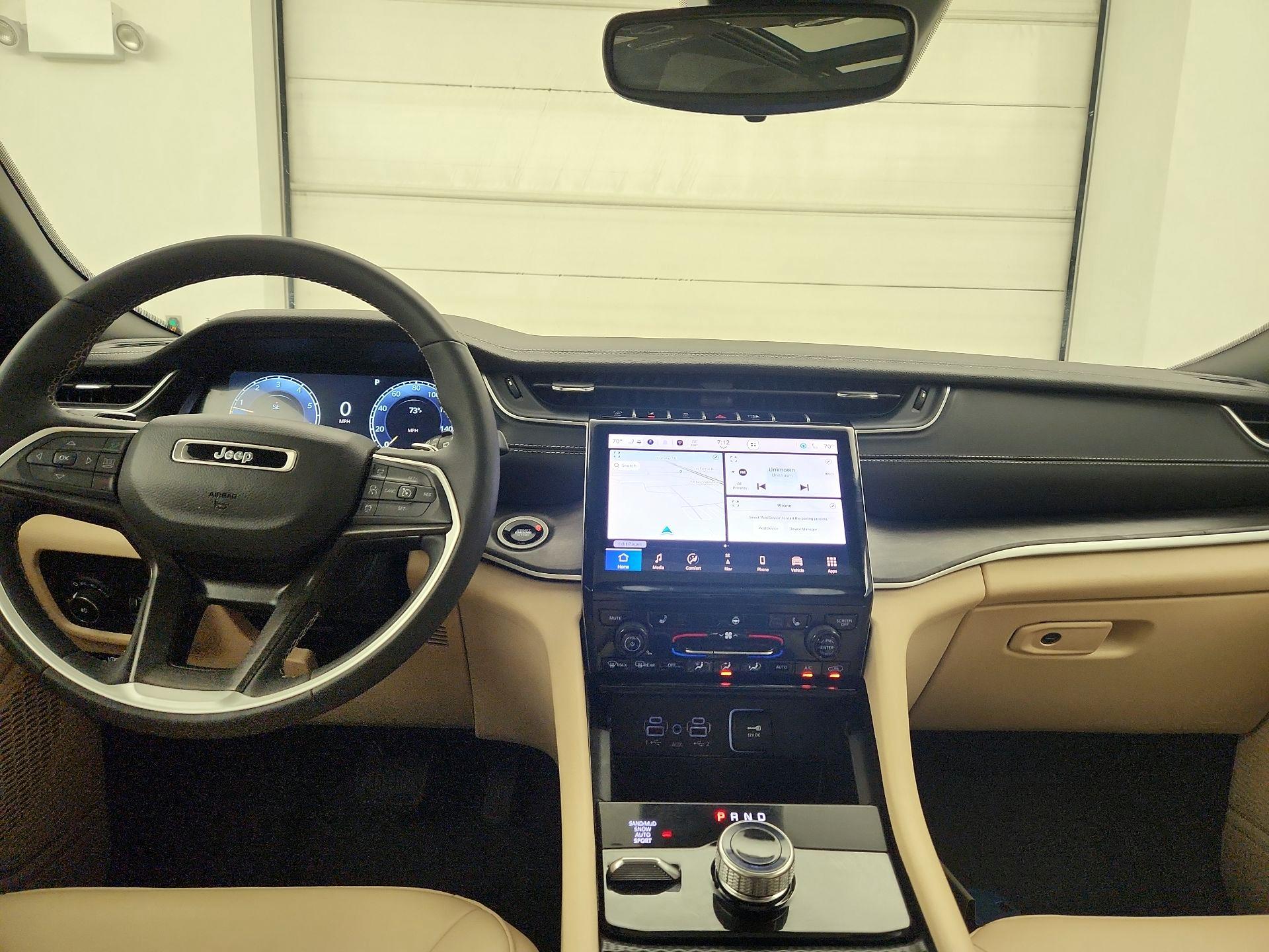 Thumbnail: 2024 Jeep Grand Cherokee L - 8