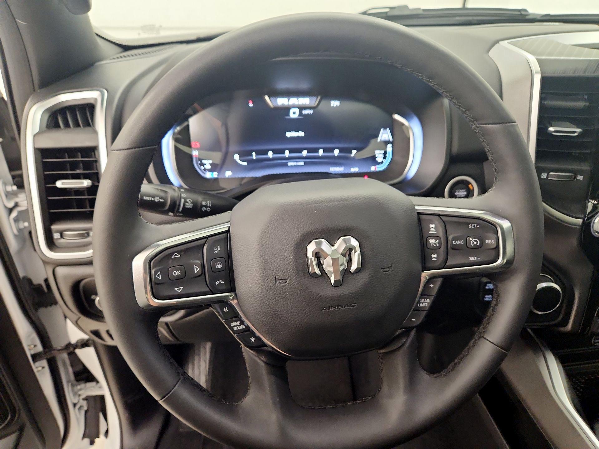 Thumbnail: 2025 RAM 1500 - 10