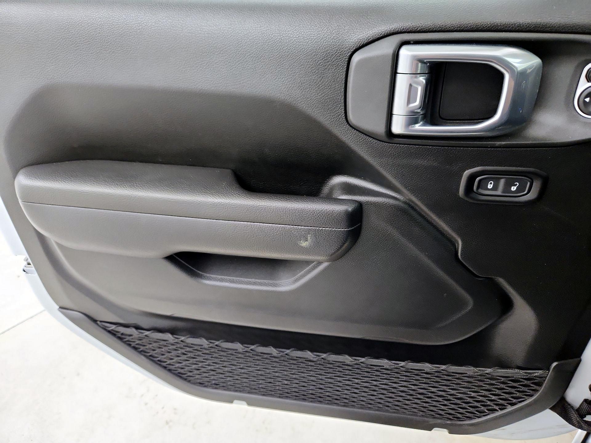 Thumbnail: 2024 Jeep Wrangler - 10