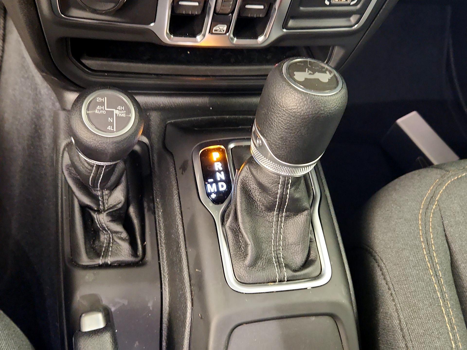 Thumbnail: 2024 Jeep Wrangler - 15