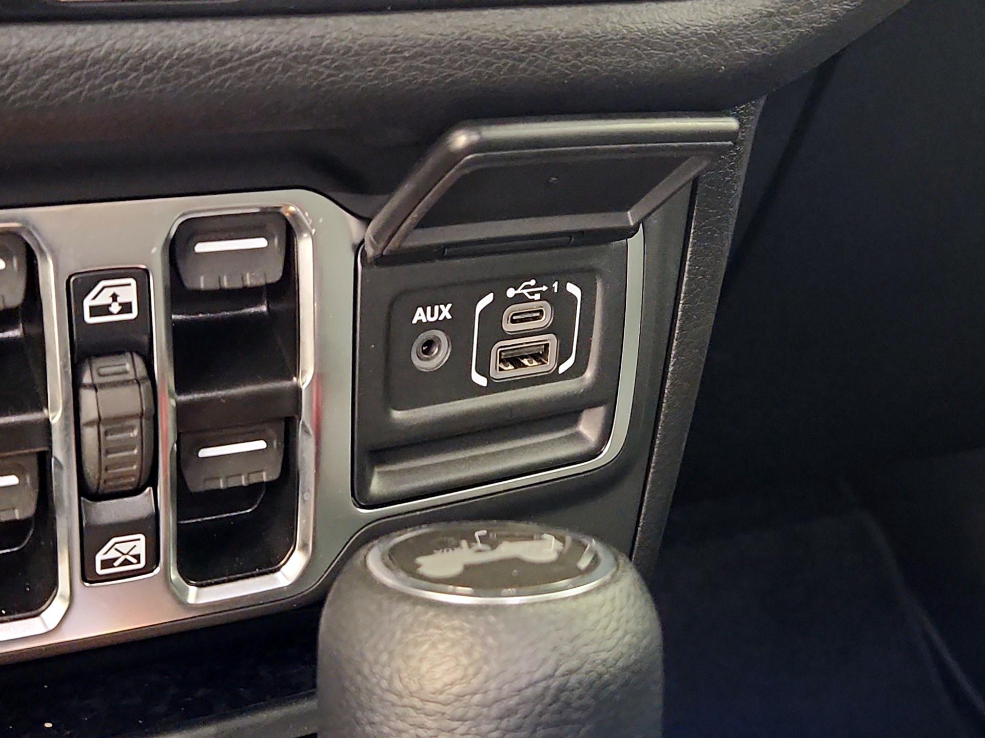 Thumbnail: 2024 Jeep Wrangler - 16