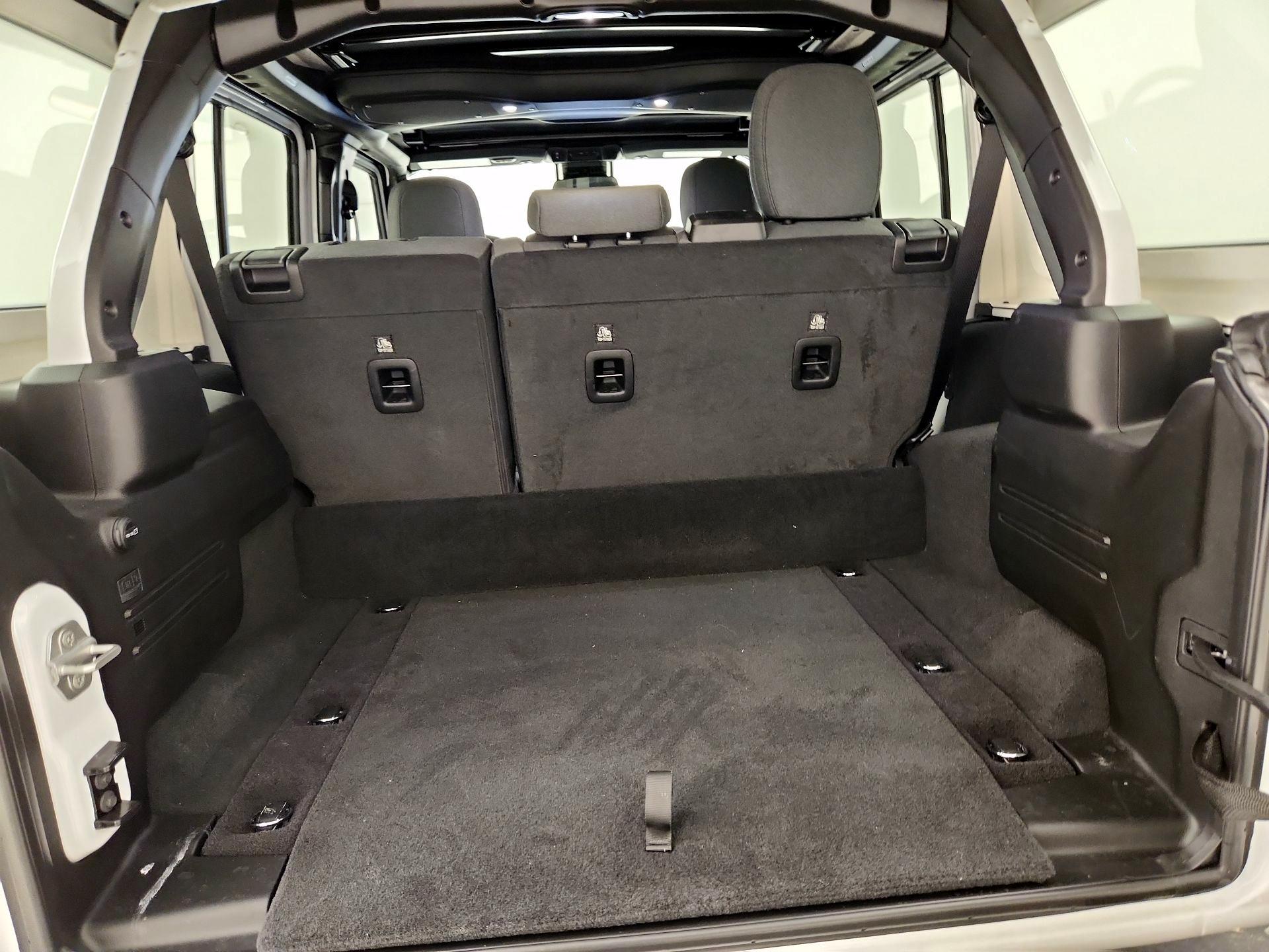 Thumbnail: 2024 Jeep Wrangler - 18