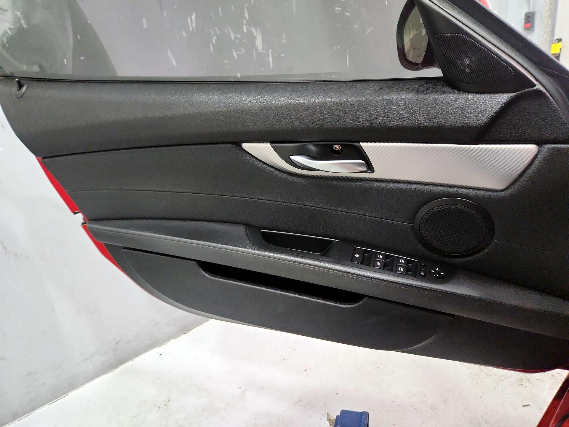 Thumbnail: 2014 BMW Z4 - 12