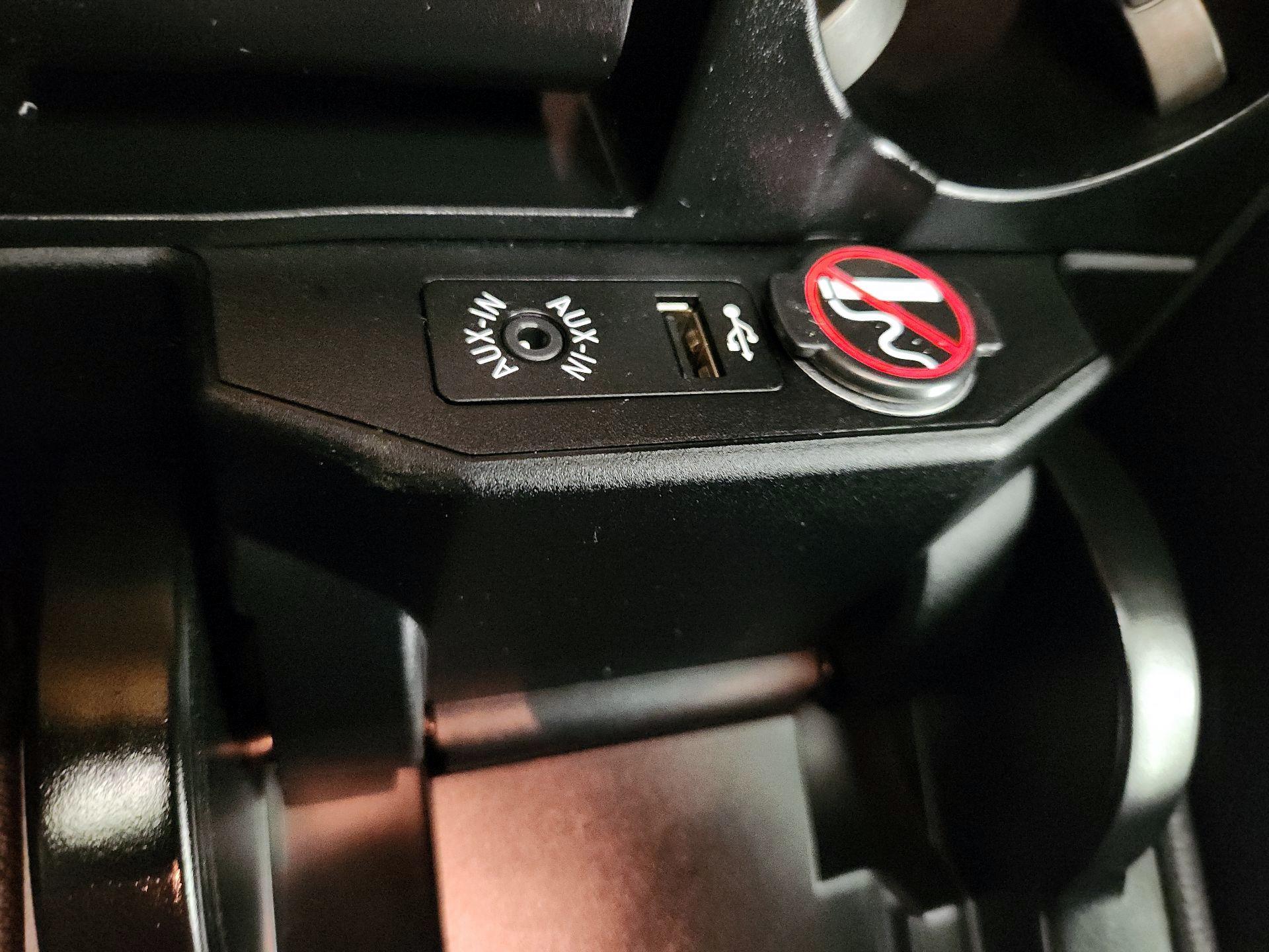 Thumbnail: 2014 BMW Z4 - 17