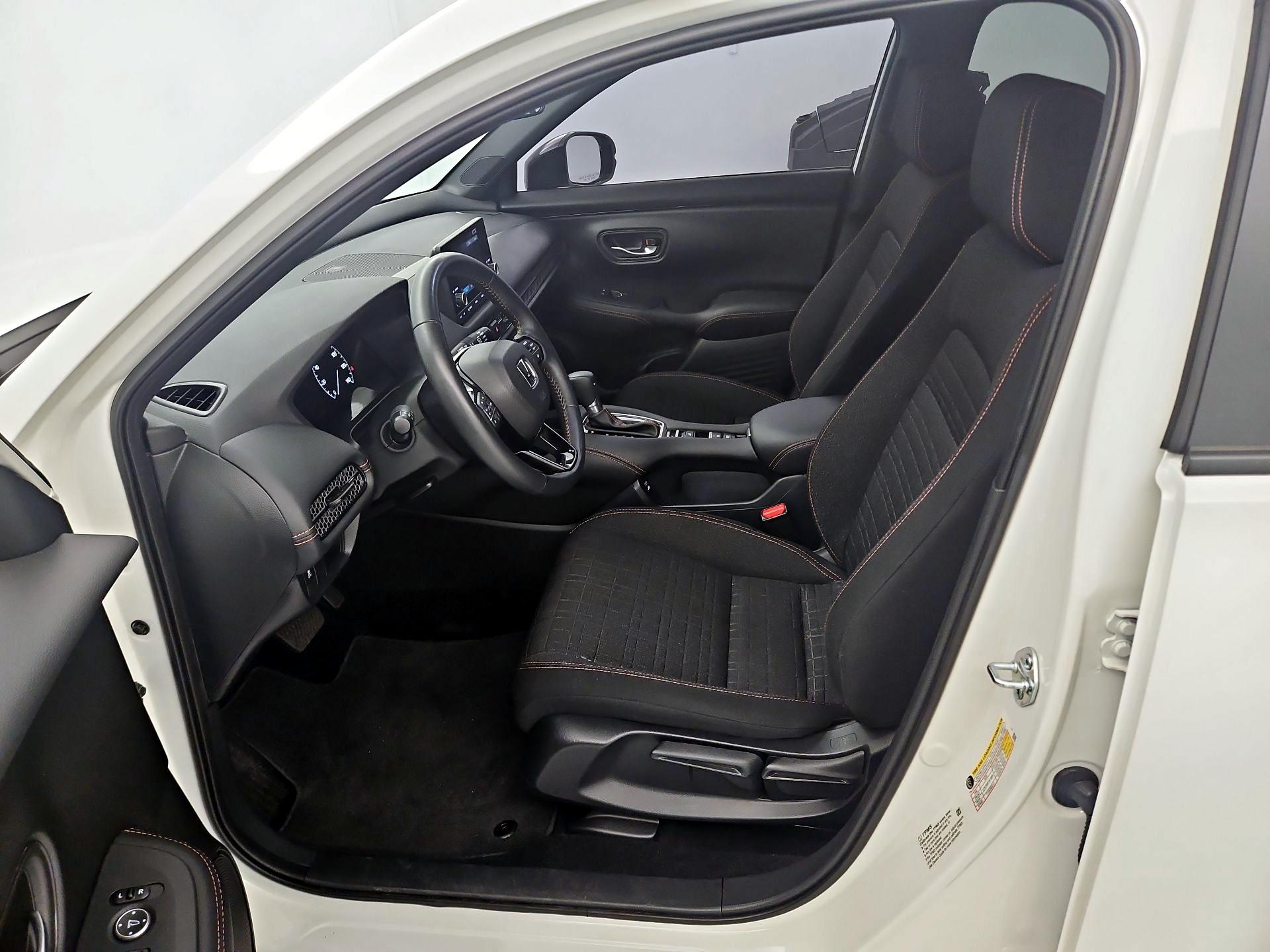 Thumbnail: 2025 Honda HR-V - 11