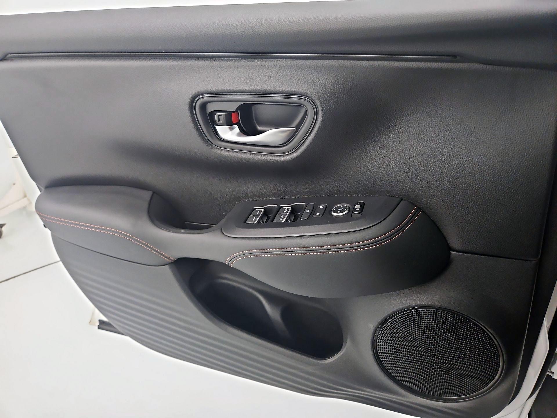 Thumbnail: 2025 Honda HR-V - 12