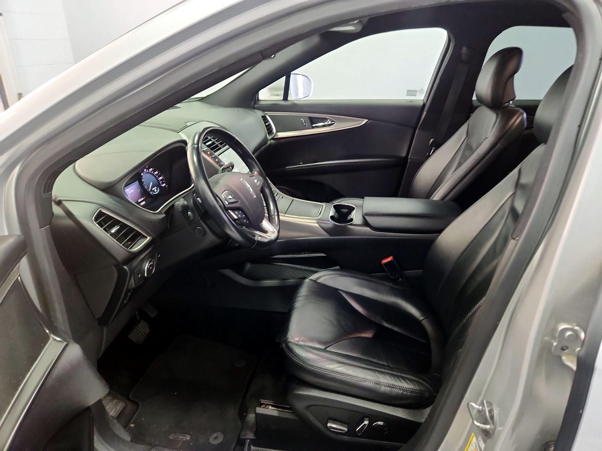 Thumbnail: 2016 Lincoln MKX - 11