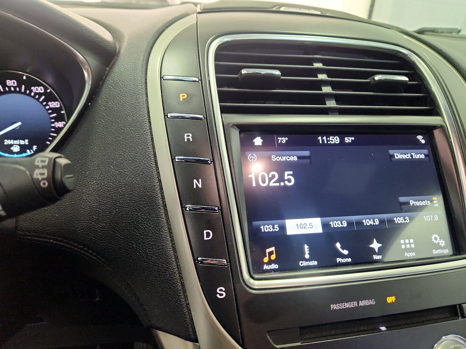 Thumbnail: 2016 Lincoln MKX - 17