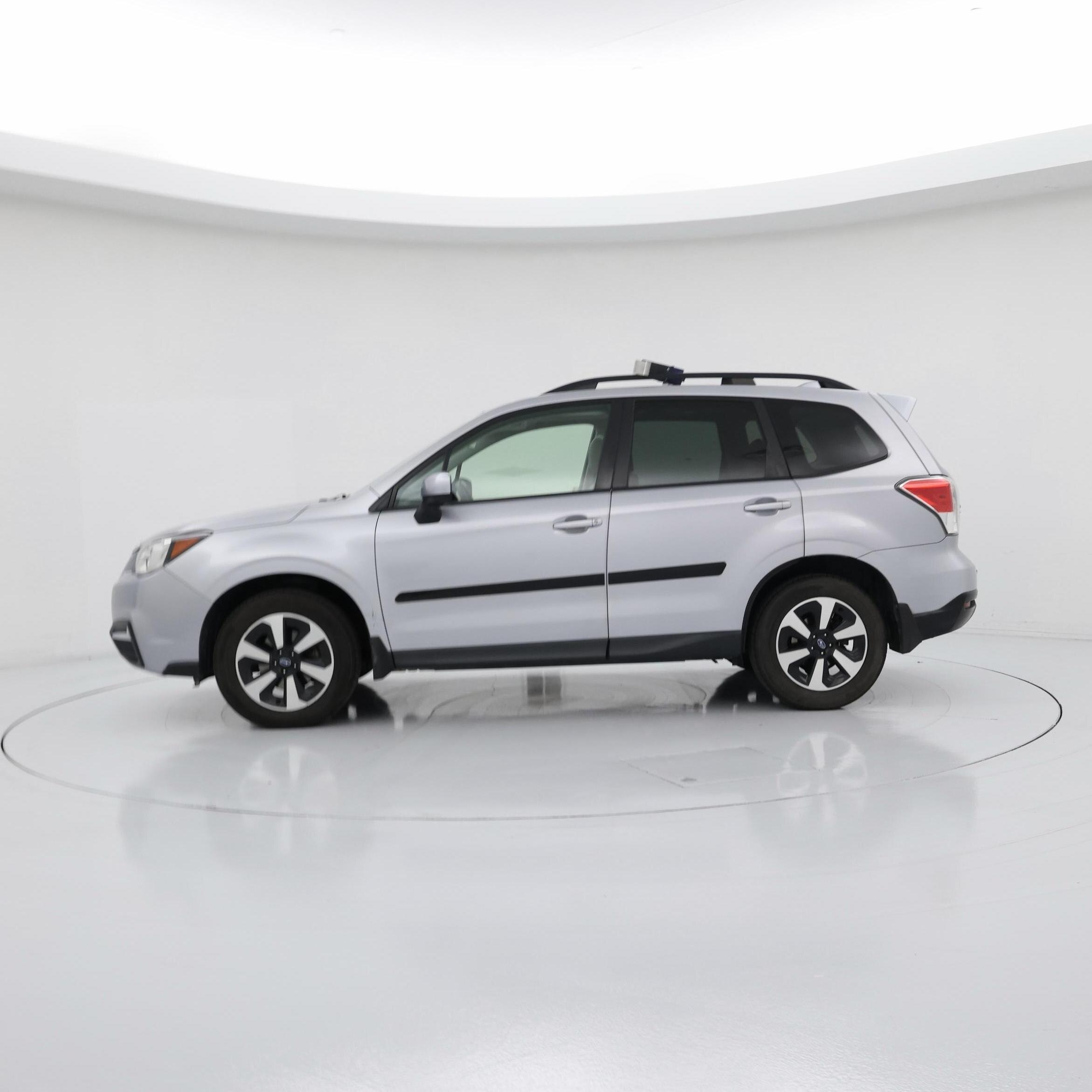 Thumbnail: 2017 Subaru Forester - 3