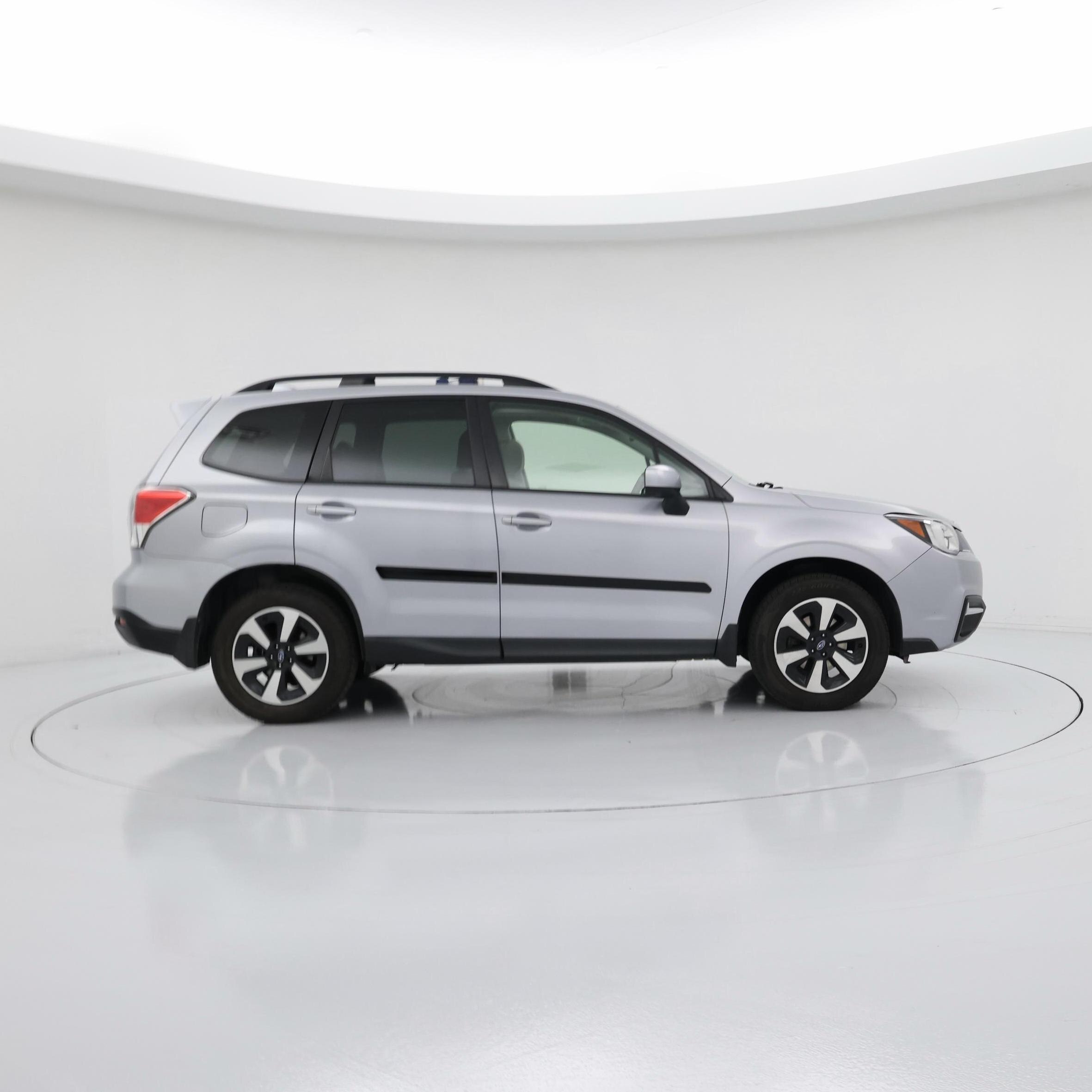 Thumbnail: 2017 Subaru Forester - 7