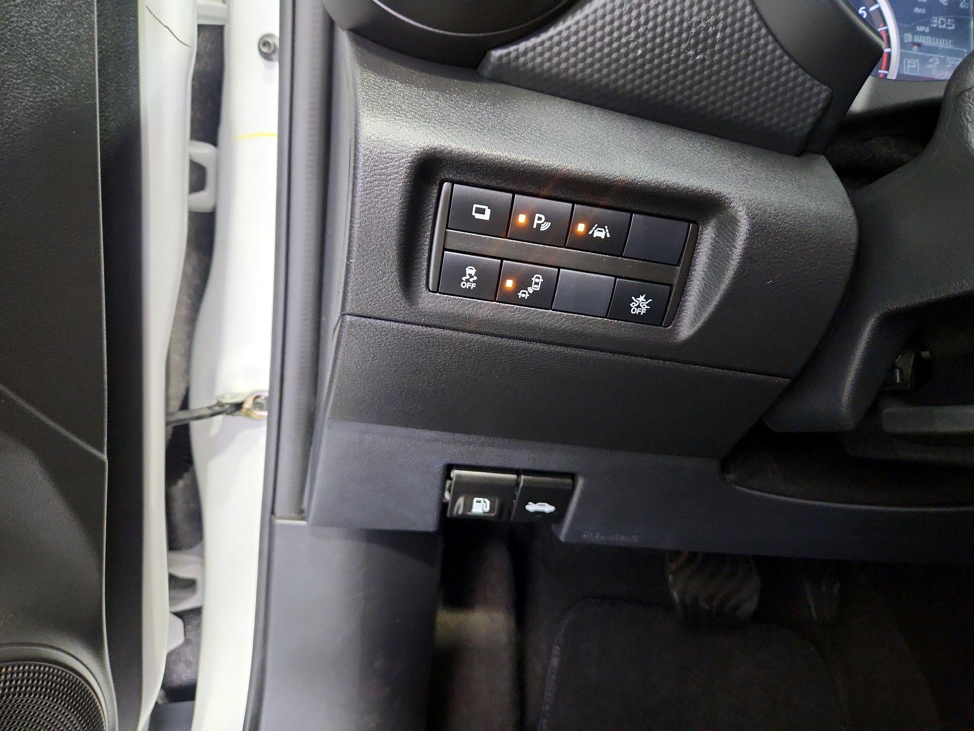 Thumbnail: 2022 Nissan Kicks - 13