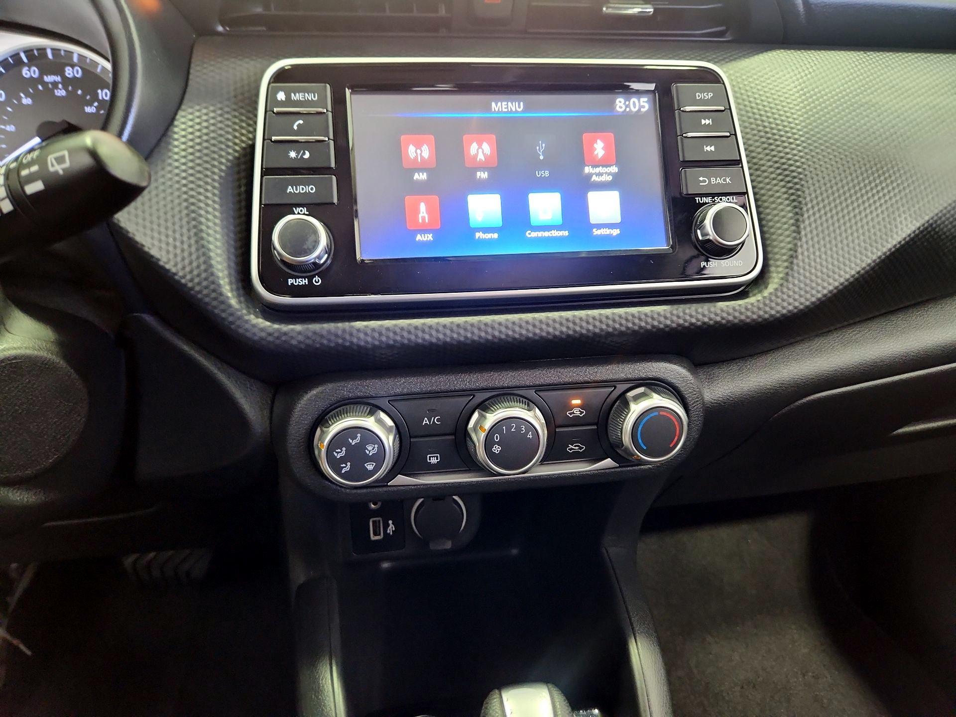 Thumbnail: 2022 Nissan Kicks - 16