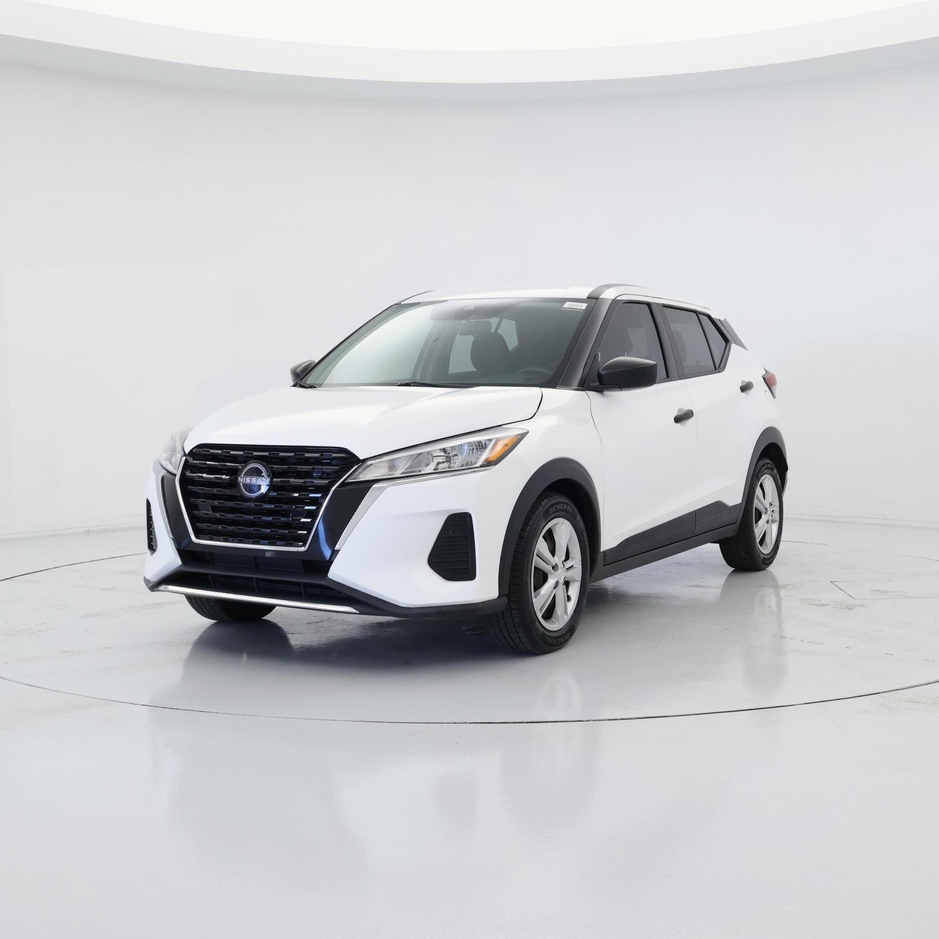 Thumbnail: 2022 Nissan Kicks - 4