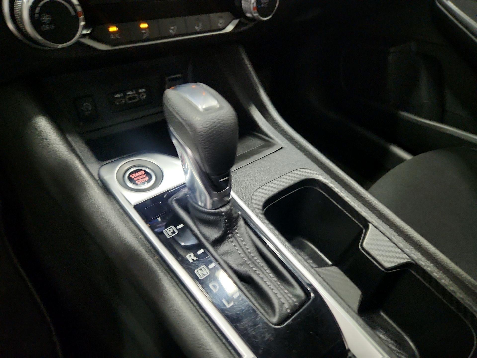 Thumbnail: 2024 Nissan Sentra - 17