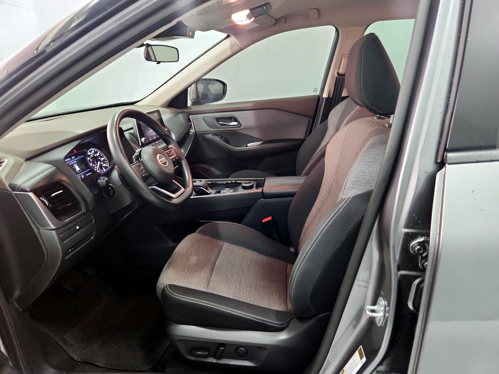 Thumbnail: 2021 Nissan Rogue - 11