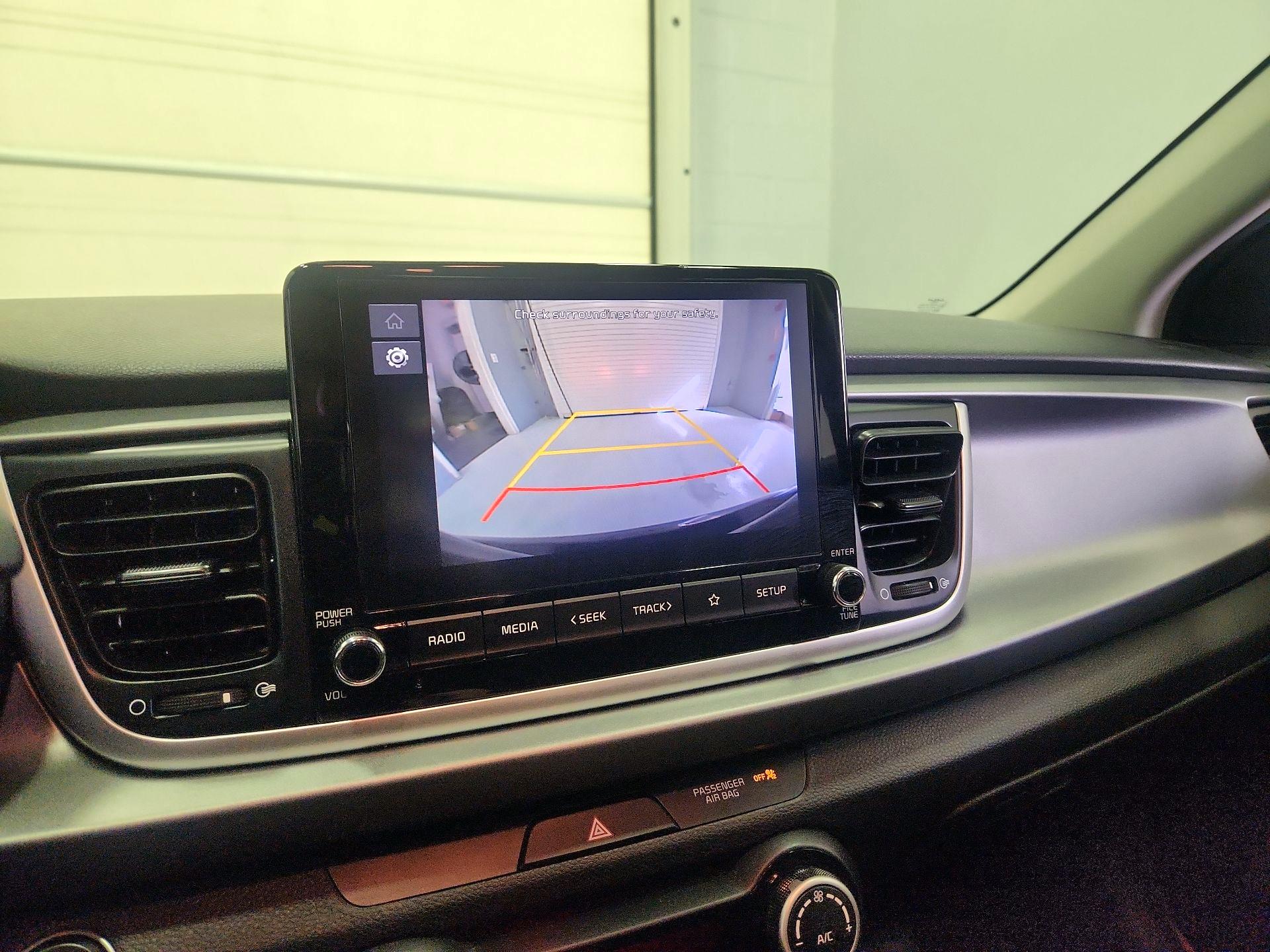 Thumbnail: 2023 Kia Rio - 14