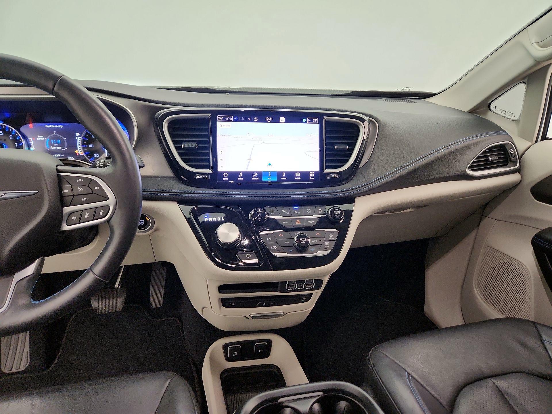 Thumbnail: 2021 Chrysler Pacifica - 9