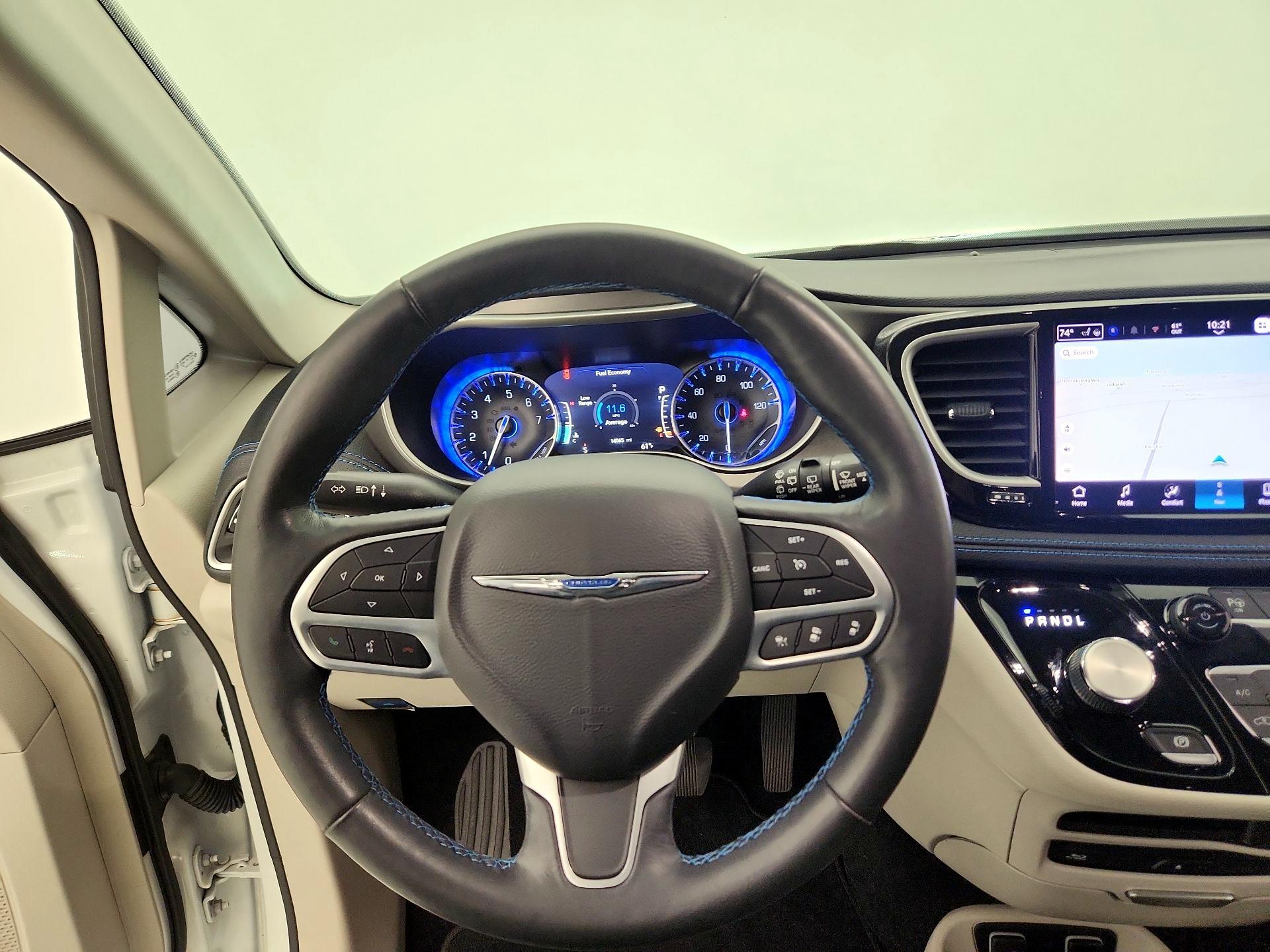 Thumbnail: 2021 Chrysler Pacifica - 10