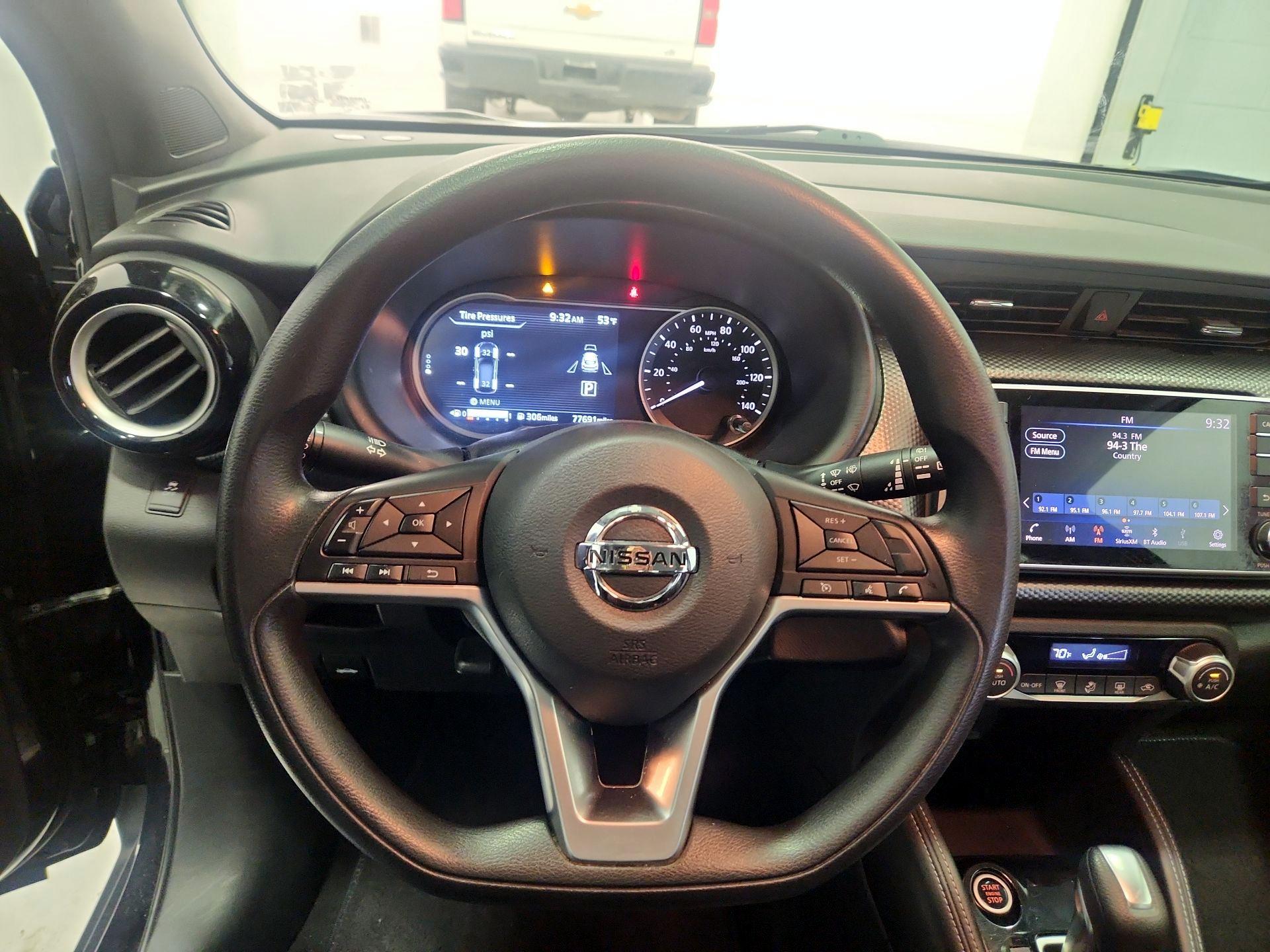 Thumbnail: 2018 Nissan Kicks - 10