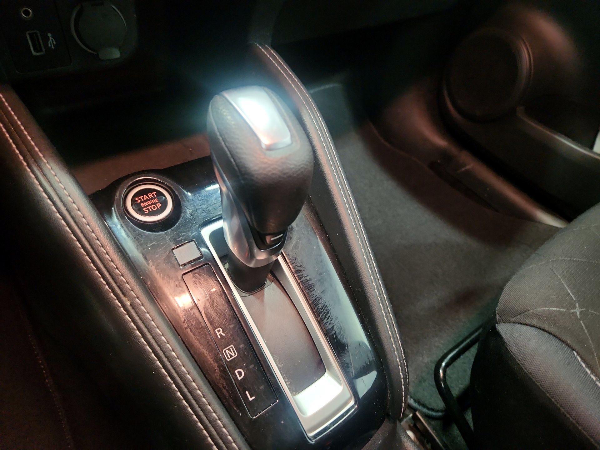 Thumbnail: 2018 Nissan Kicks - 17