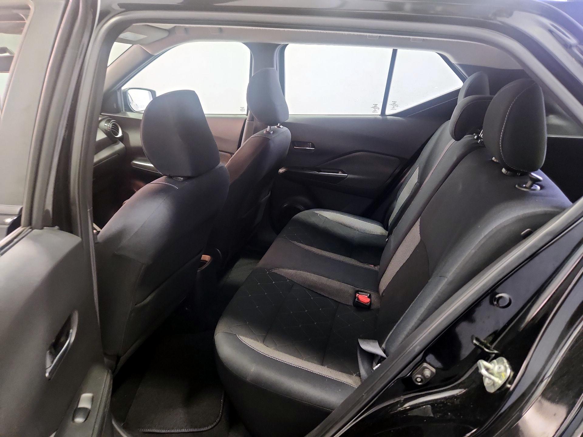 Thumbnail: 2018 Nissan Kicks - 19