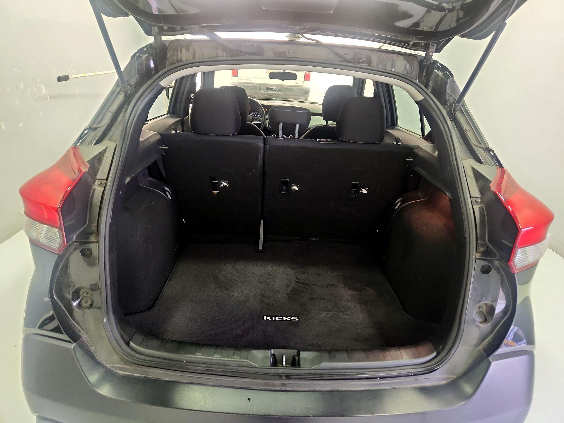 Thumbnail: 2018 Nissan Kicks - 20