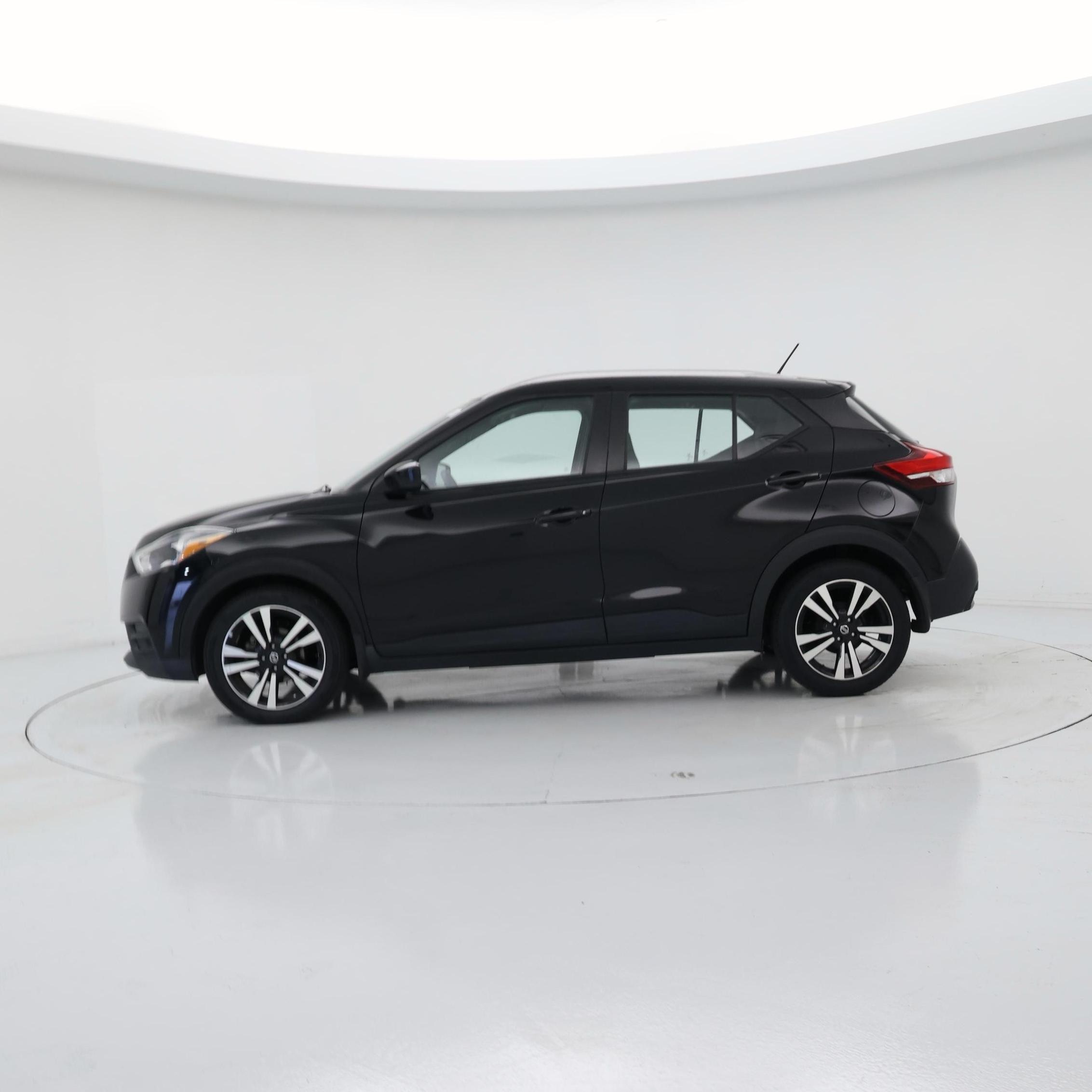 Thumbnail: 2018 Nissan Kicks - 3
