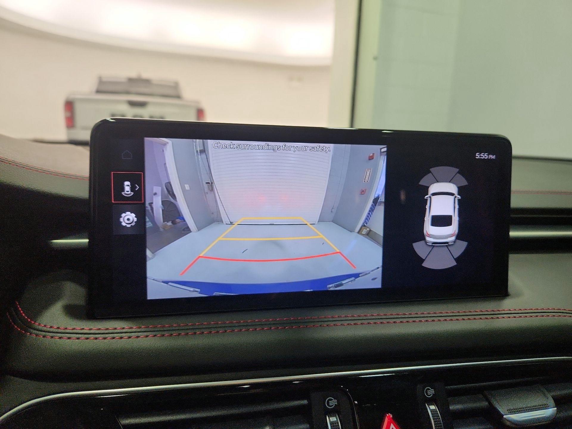 Thumbnail: 2022 Genesis G70 - 15