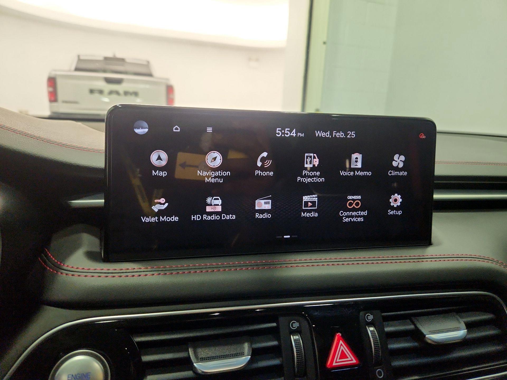 Thumbnail: 2022 Genesis G70 - 16