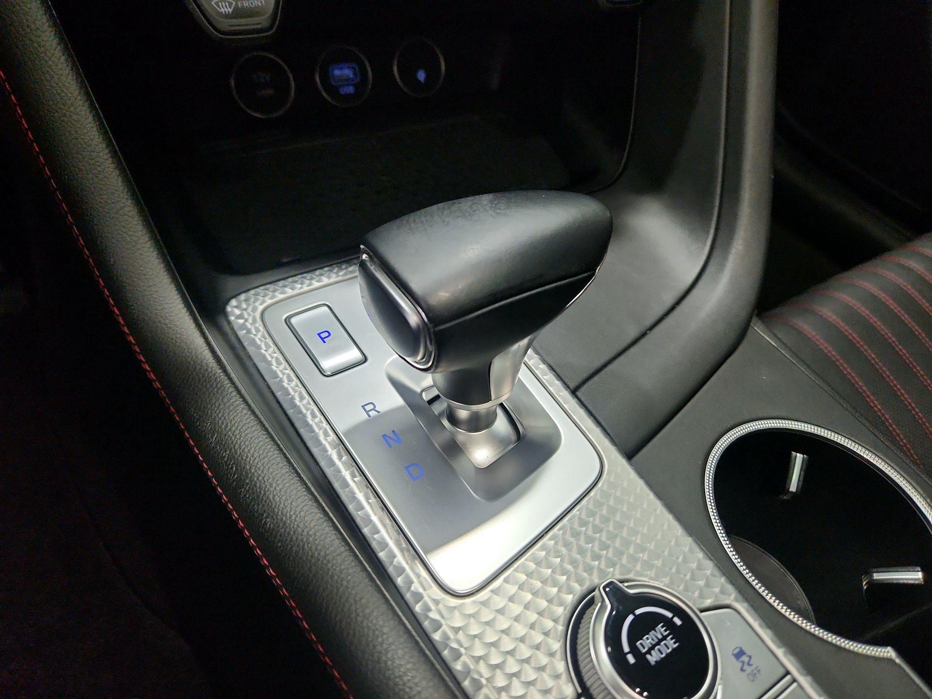 Thumbnail: 2022 Genesis G70 - 18