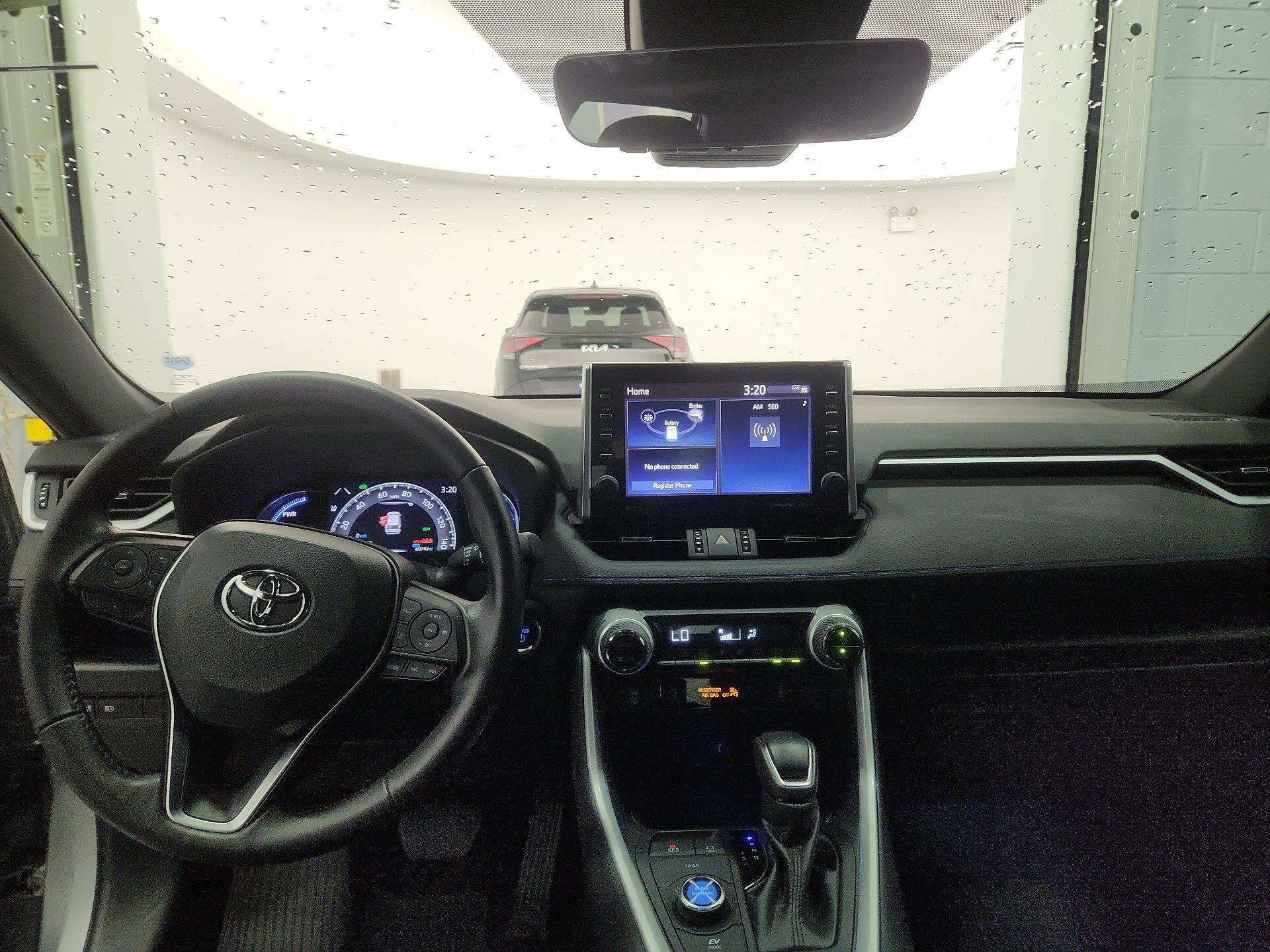 Thumbnail: 2022 Toyota RAV4 - 9