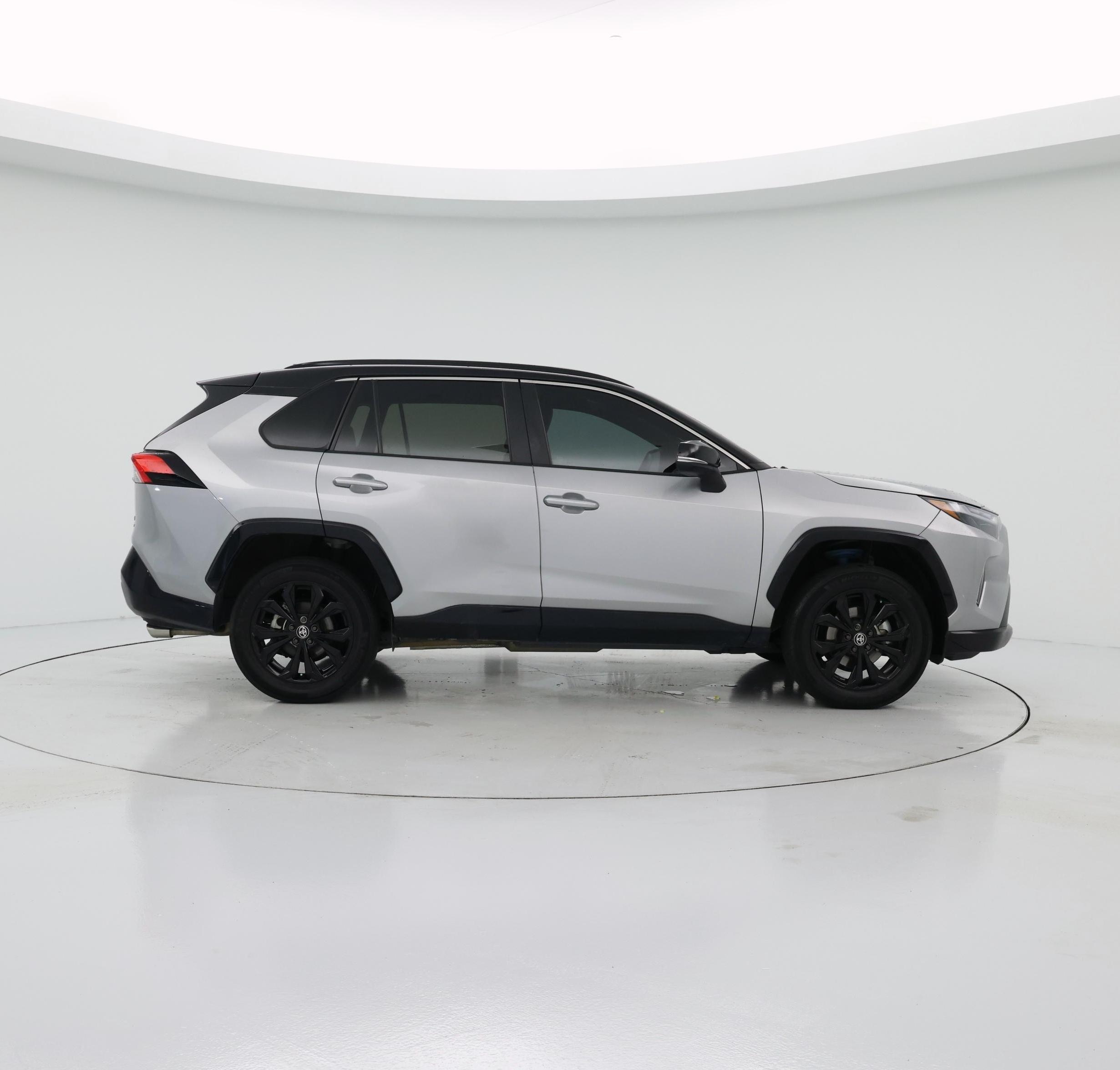 Thumbnail: 2022 Toyota RAV4 - 7