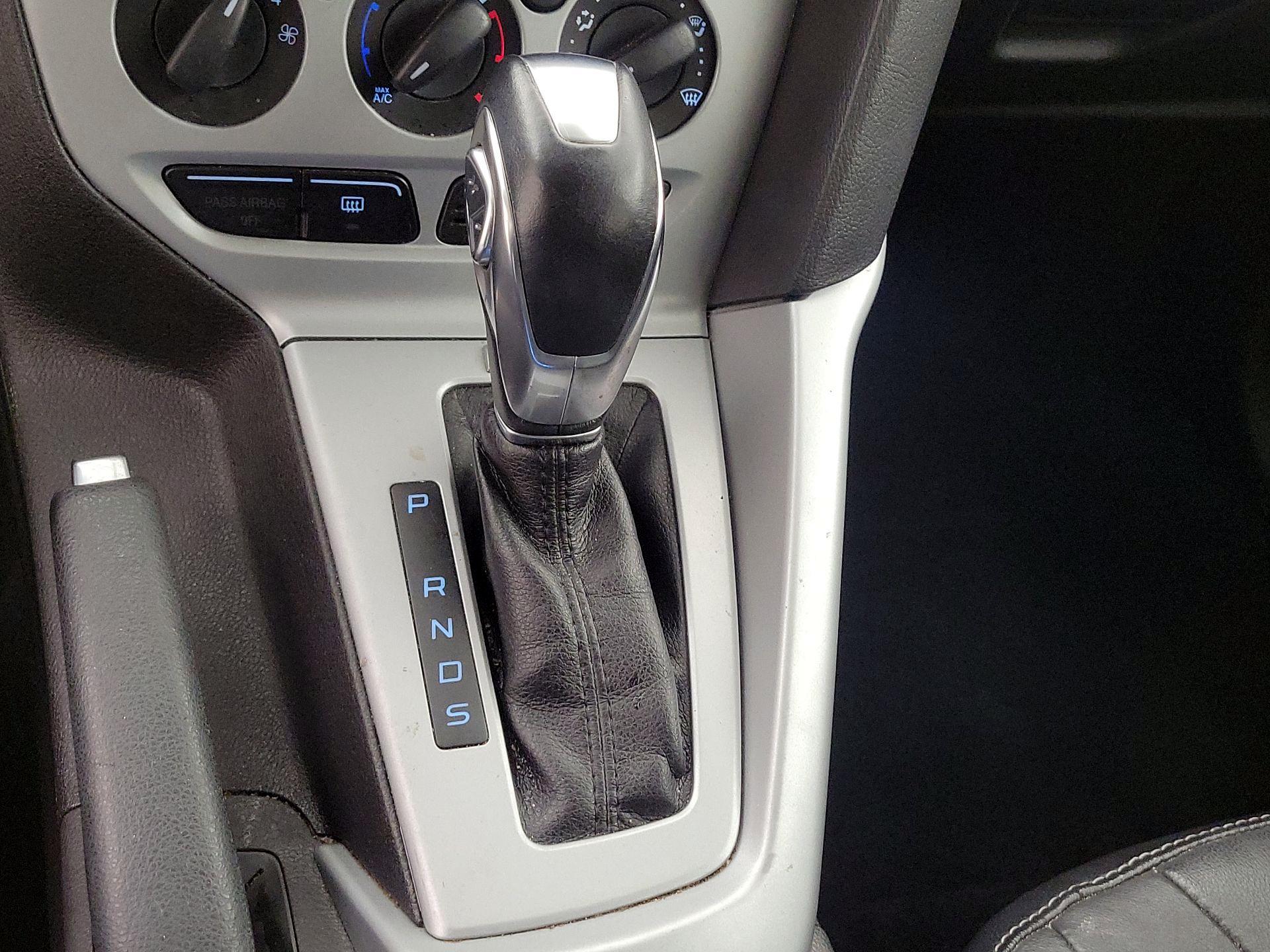 Thumbnail: 2014 Ford Focus - 16